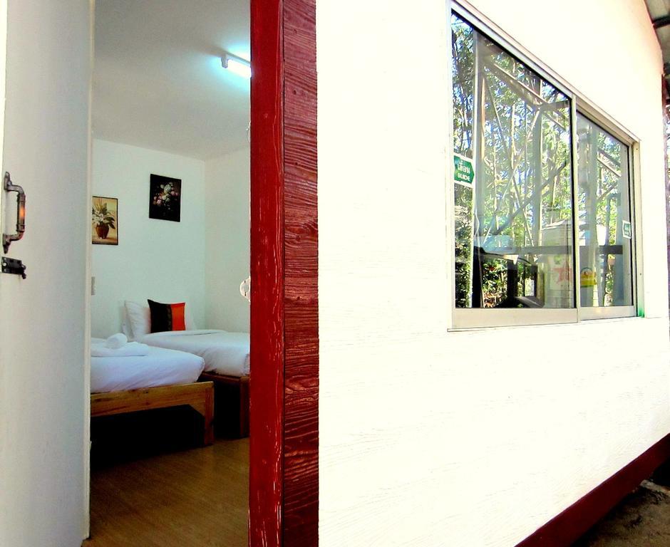 Golden Teak Homestay Mae Rim Exterior photo